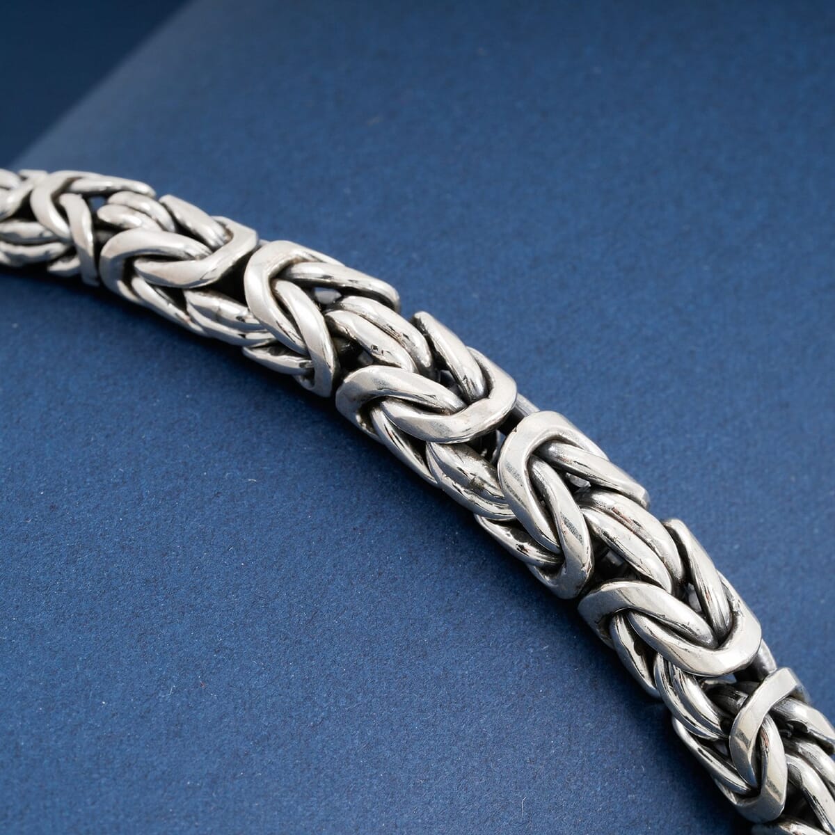 Bali Legacy Sterling Silver Byzantine Chain Bracelet (6.50 In) 26.5 Grams image number 1