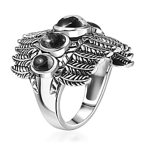 D'Joy Artisan Crafted White Buffalo 4.85 ctw Feather Shield Ring in Sterling Silver (Size 6.0)