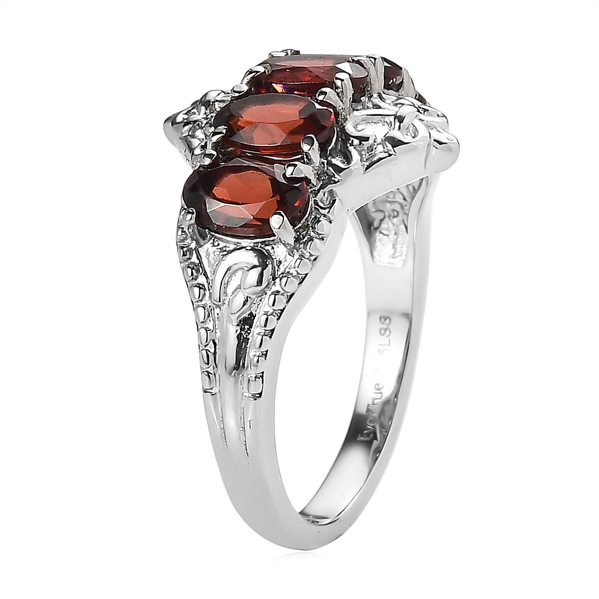 EverTrue Mozambique Garnet 3.00 ctw 5 Stone Ring in Stainless Steel (Size 6.0) image number 3