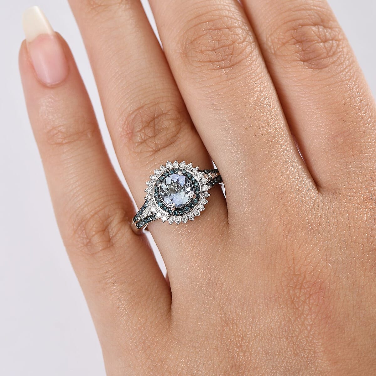 Luxoro AAA Peacock Tanzanite, Venice Blue Diamond and White Diamond I2 1.60 ctw Sunrays Ring in 10K White Gold (Size 6.0) 4 Grams image number 2