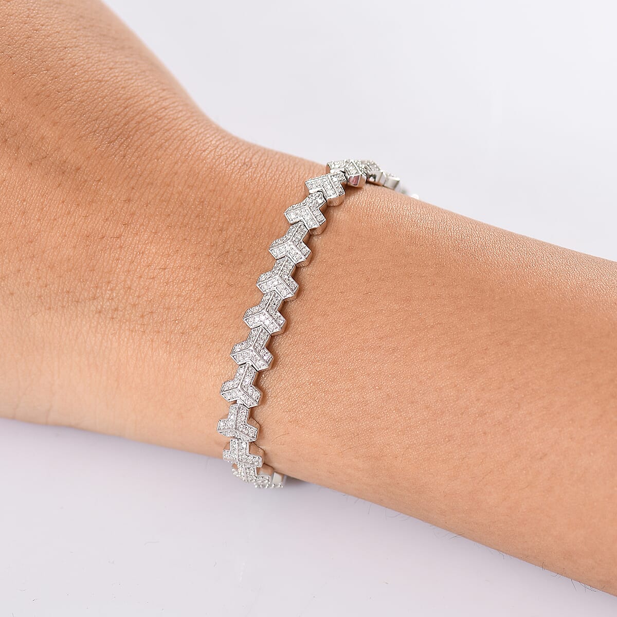 Luxuriant Lab Grown Diamond G-H SI 2.00 ctw Bracelet in Rhodium Over Sterling Silver (8.00 In) image number 2