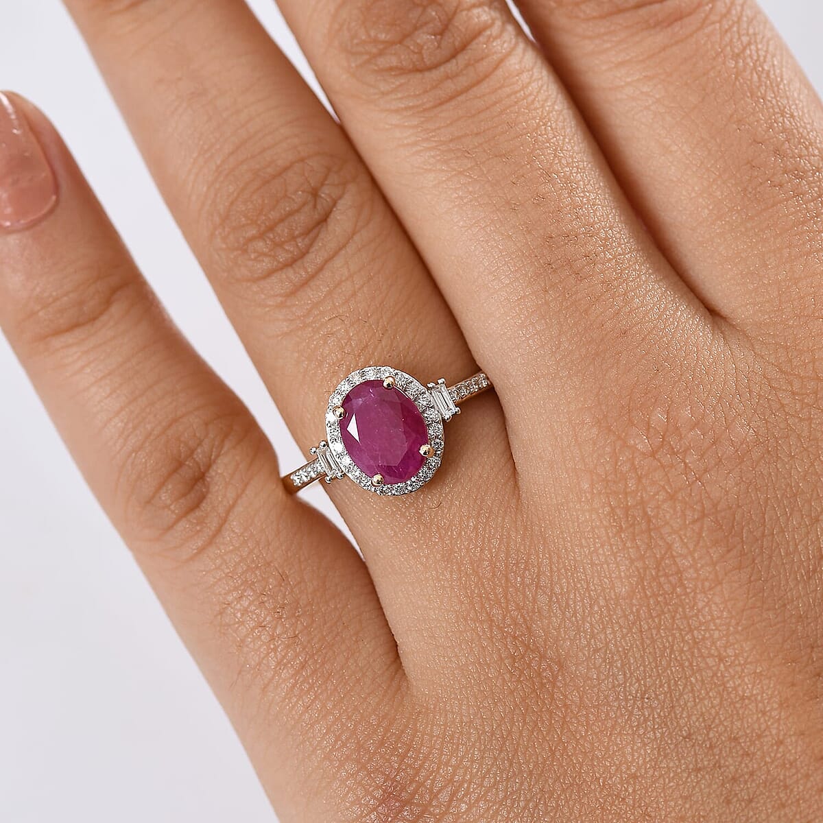 AAA Montepuez Ruby and Luxuriant Lab Grown Diamond EF-VS 3.10 ctw Crownlight Ring in 10K Yellow Gold (Size 7.5) image number 2