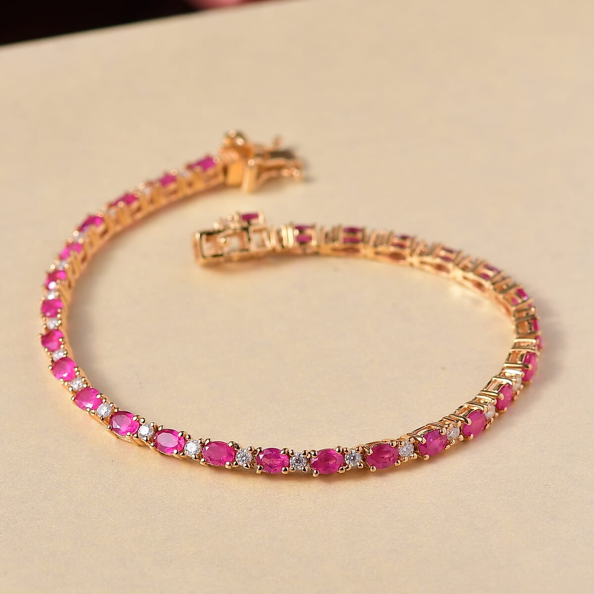 D’Joy Premium Mozambique Ruby, Moissanite 7.25 ctw Blaze Flower Vines Bracelet in 18K Vermeil Yellow Gold Over Sterling Silv (7.25 In)  image number 1