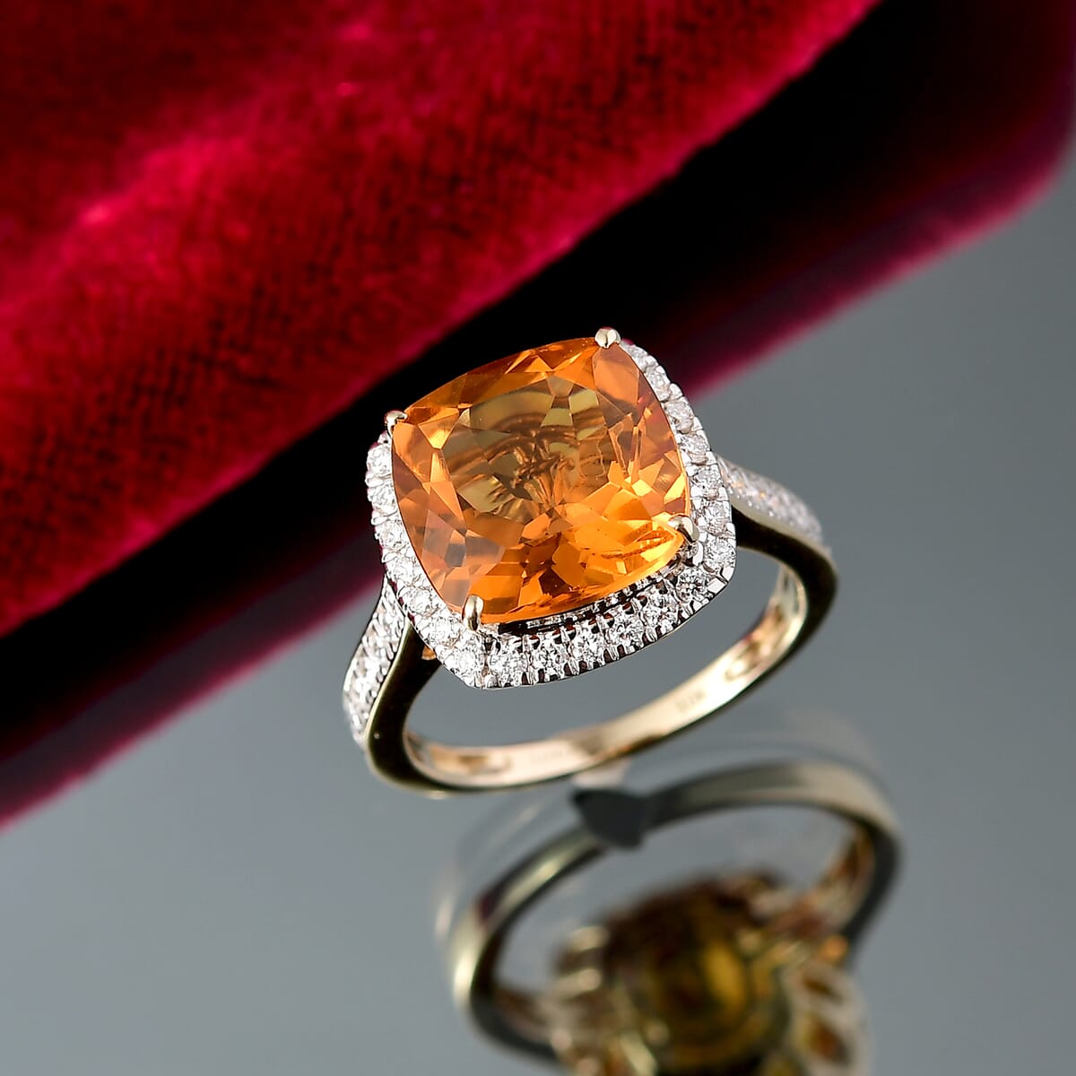 10K Yellow Gold AAA Santa Ana Madeira Citrine, Luxuriant Lab Grown Diamond (G-H, SI) (0.52 cts) Ring (Size 8.0) 5.27 ctw image number 1