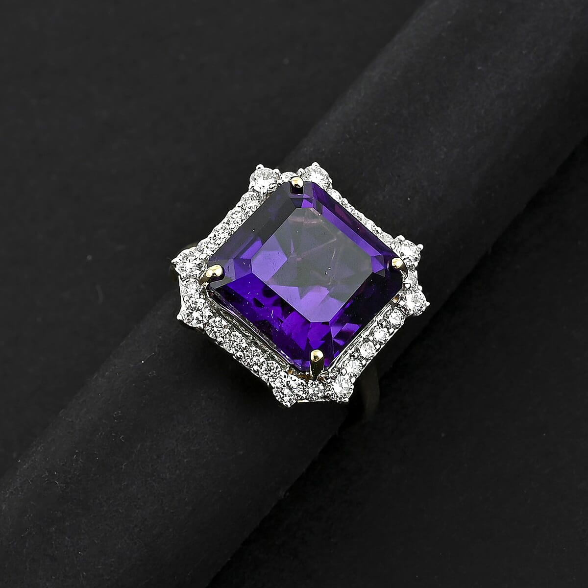 AAA Asscher Cut Brejinho Amethyst and G-H SI Luxuriant Lab Grown Diamond 8.81 ctw Ring in 10K Yellow Gold (Size 6.0) image number 1