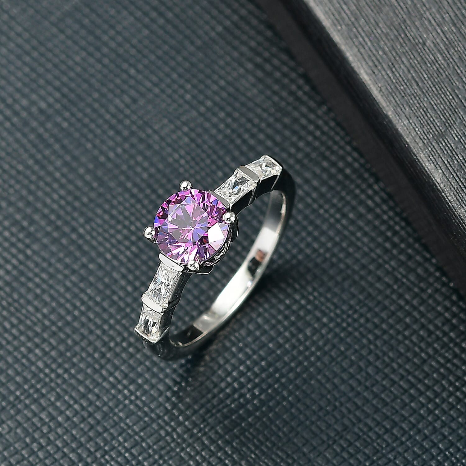 ジャクリーヌフワンソワ Buy J Francis Embellished with Fancy Purple and White