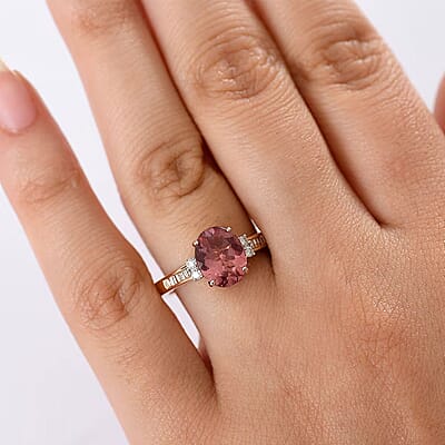 Luxoro AAA Red Apatite and G-H I2 Diamond 2.90 ctw Firelight Crown Ring in 10K Rose Gold (Size 12.0)
