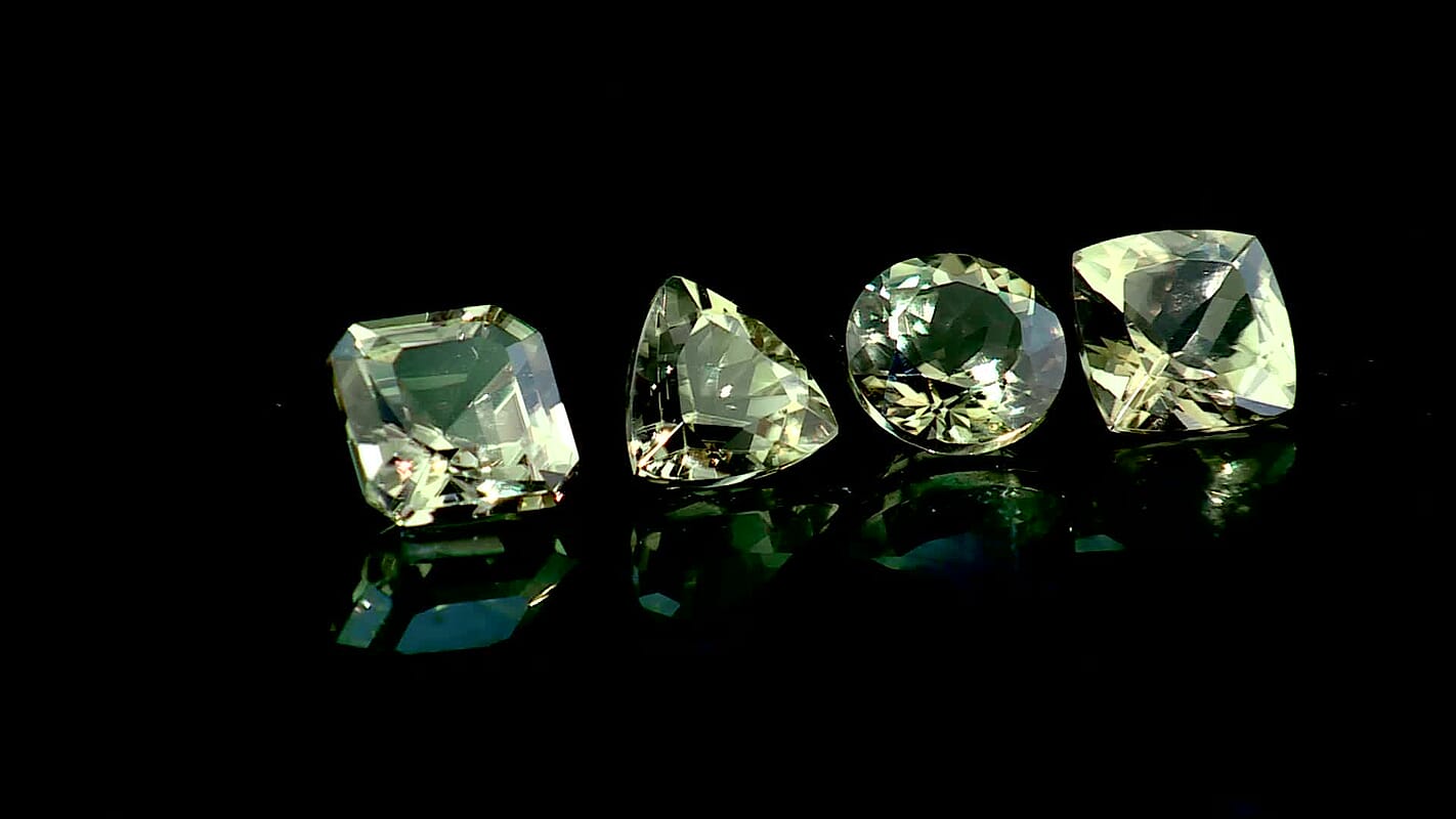 AAAA Turkizite (Cush 8 mm) 2.00 ctw