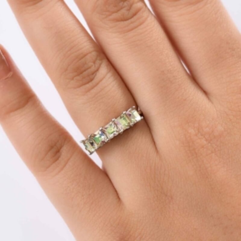 Lumingreen Austrian Crystal Ring in Platinum Bond (Size 10.0)