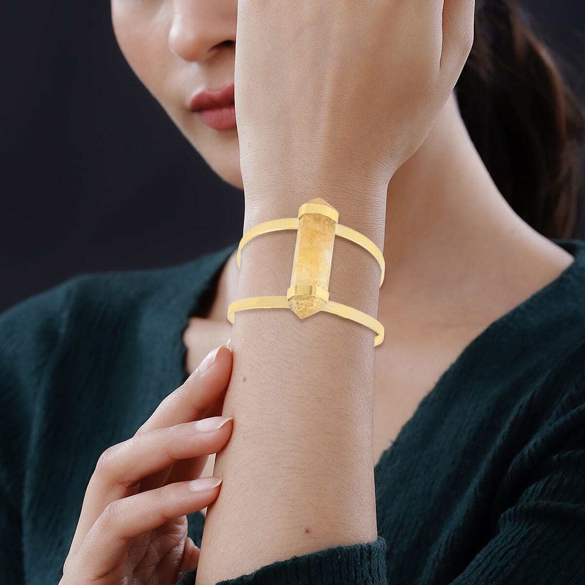 Double Terminated Citrine 50.00 ctw Adjustable Bracelet in Goldtone image number 2