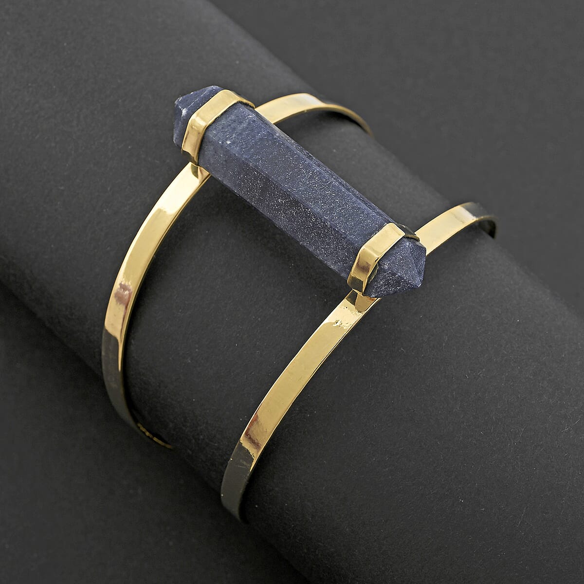 Double Terminated Blue Agate 50.00 ctw Adjustable Bracelet in Goldtone image number 1