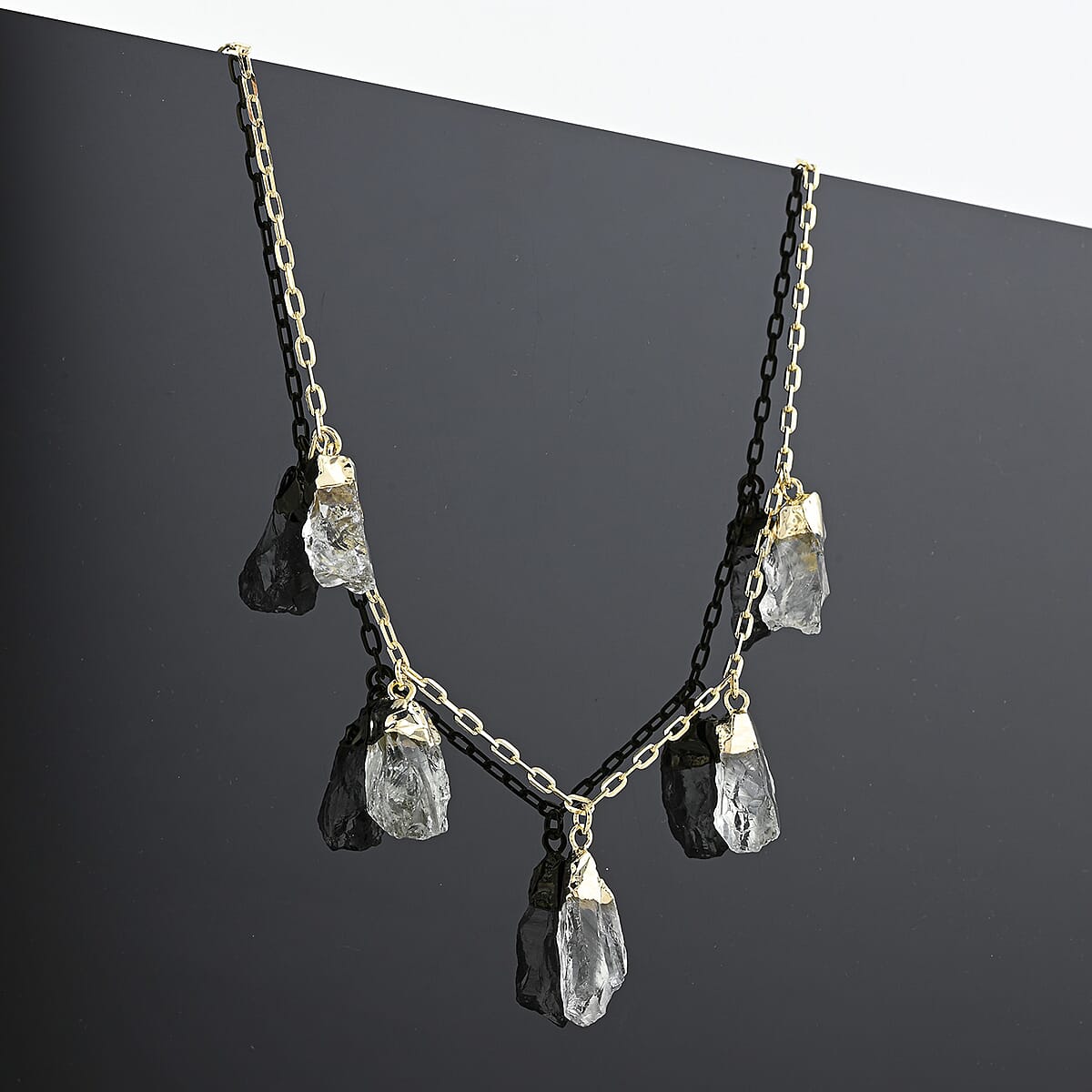 Green Quartz 38.00 ctw Necklace in Goldtone (16-18 Inches) image number 1