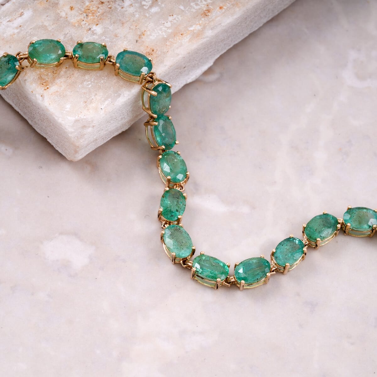 Luxoro Premium Kagem Zambian Emerald 8.40 ctw Bracelet in 10K Yellow Gold (6.50 In) image number 1