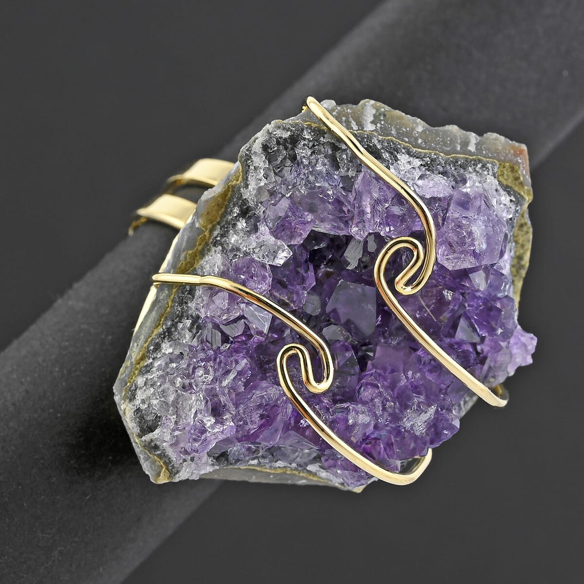 Purple Amethyst Druzy 53.00 ctw Ring in Goldtone (Adjustable) image number 1