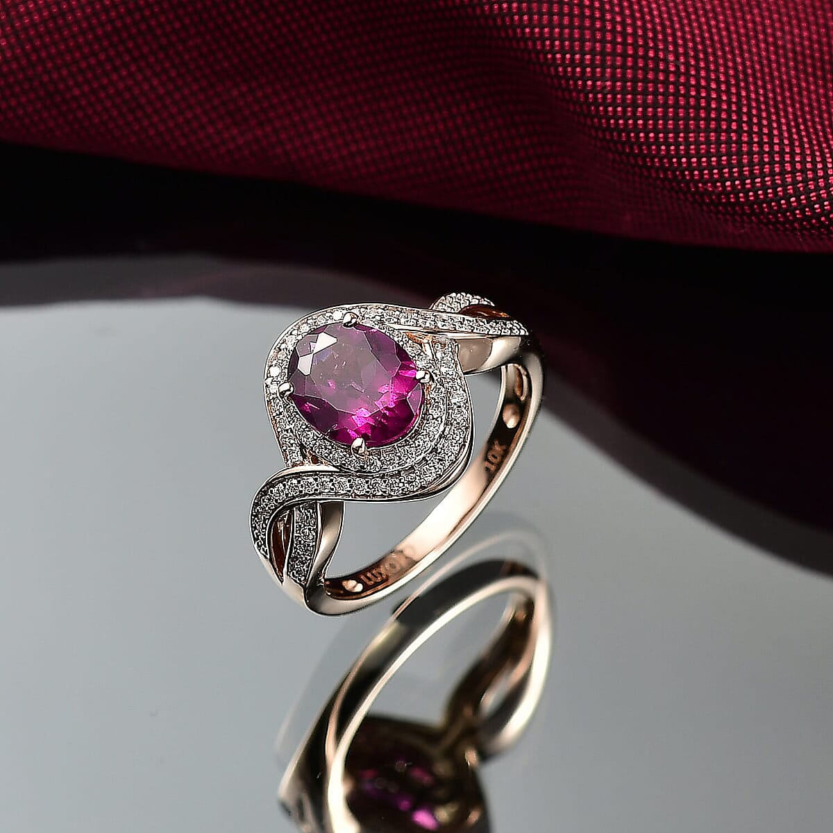 Luxoro AAA Radiant Ember Garnet and G-H I2 Diamond 2.25 ctw Ring in 10K Rose Gold (Size 10.0) 4.35 Grams image number 1