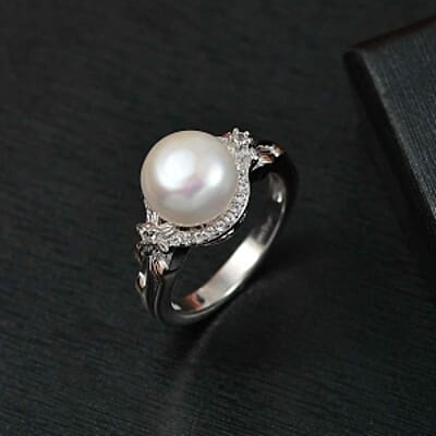 EverTrue Fresh Water Pearl and White Zircon 5.14 ctw Fancy Ring in Goldtone (Size 6.5)
