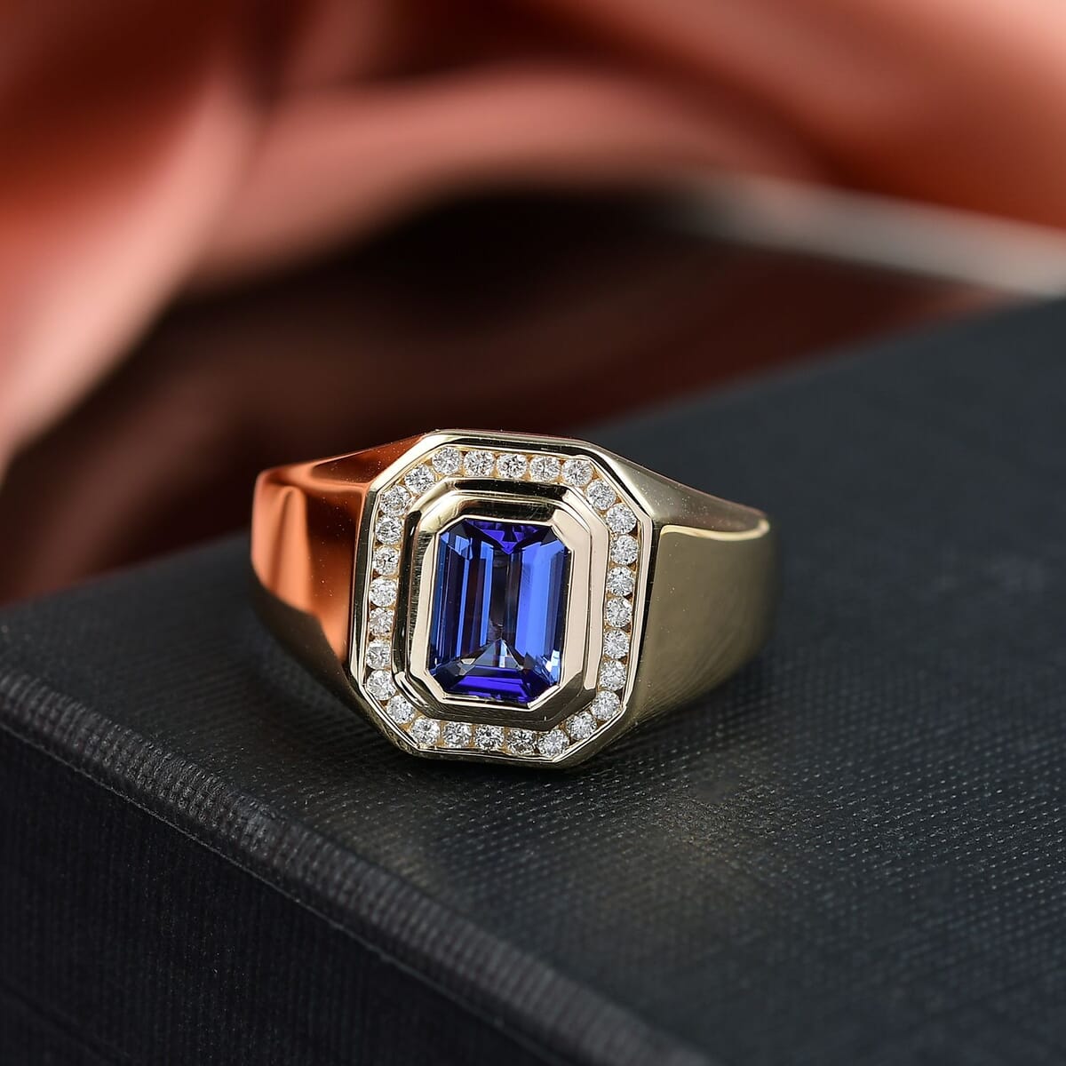 Luxoro 10K Yellow Gold AAA Tanzanite, White Diamond (I2) (0.28 cts) Men's Ring (Size 10.0) (6.34 g) 1.80 ctw image number 1