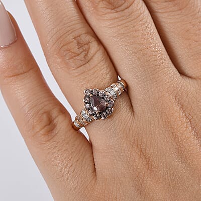 D’Joy Madagascar Color Change Garnet and Moissanite 1.00 ctw Pear Majesty Ring in 18K Vermeil Rose Gold Over Sterling Silver (Size 10.0)