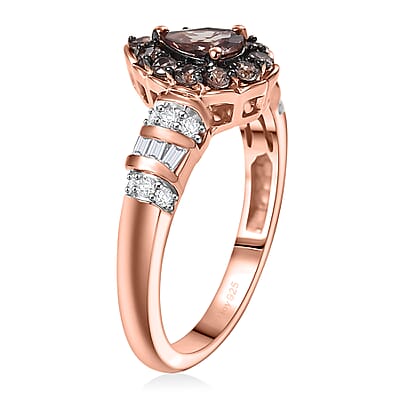 D’Joy Madagascar Color Change Garnet and Moissanite 1.00 ctw Pear Majesty Ring in 18K Vermeil Rose Gold Over Sterling Silver (Size 10.0)