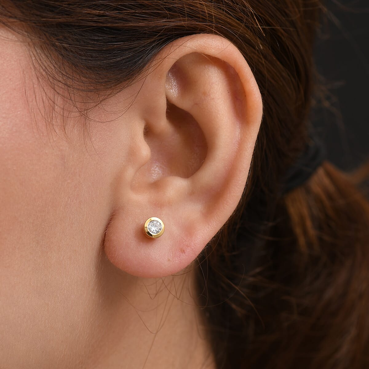 D'Joy Moissanite 0.40 ctw Stud Earrings in 18K Vermeil Yellow Gold Over Sterling Silver  image number 2