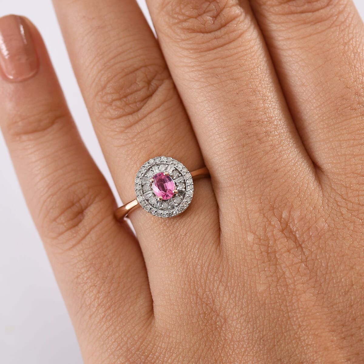 D’Joy Premium Mahenge Spinel and Diamond 0.75 ctw Regal Radiance Ring in 18K Vermeil Rose Gold Over Sterling Silver (Size 7.0) image number 2