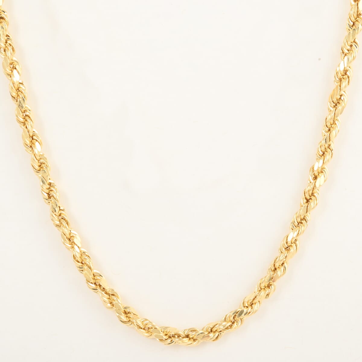 6.3mm Rope Chain Necklace in 10K Yellow Gold 20.9 Grams 26 Inches image number 3