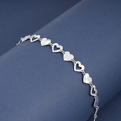 Italian Radiant Hearts Chain Bracelet in Rhodium Over Sterling Silver (7.00 In) 2.82 Grams