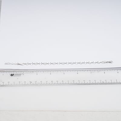 Italian Radiant Hearts Chain Bracelet in Rhodium Over Sterling Silver (7.00 In) 2.82 Grams