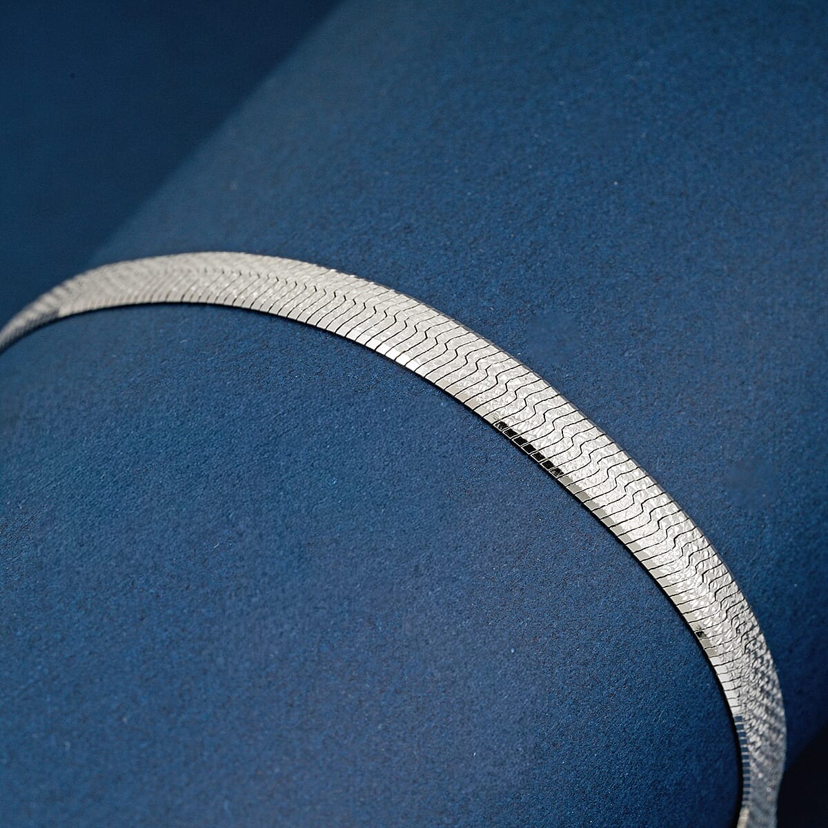 Italian Chain Bracelet in Rhodium Over Sterling Silver (7.00 In) 4.27 Grams image number 1