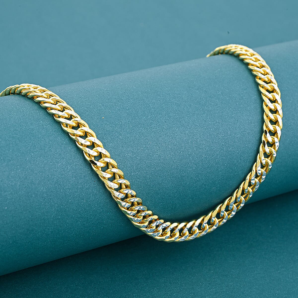 Italian Curb Chain Bracelet in 14K YG Over and Sterling Silver (7.50 In) 11.60 Grams image number 1
