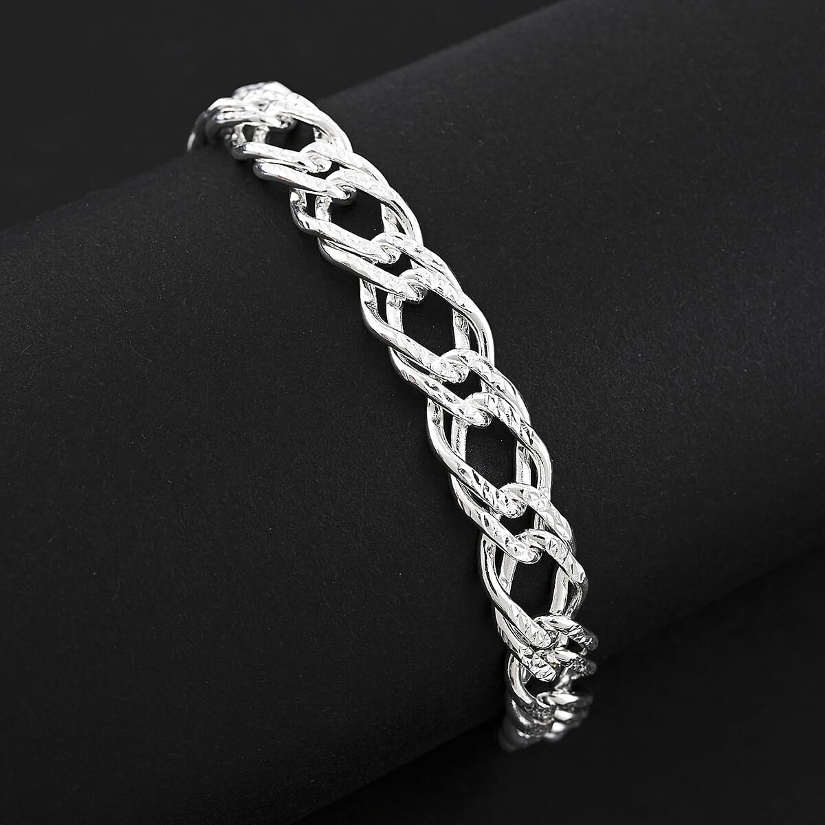 Italian Cuban Link Chain Bracelet in Sterling Silver (8.00 In) 16.31 Grams image number 1