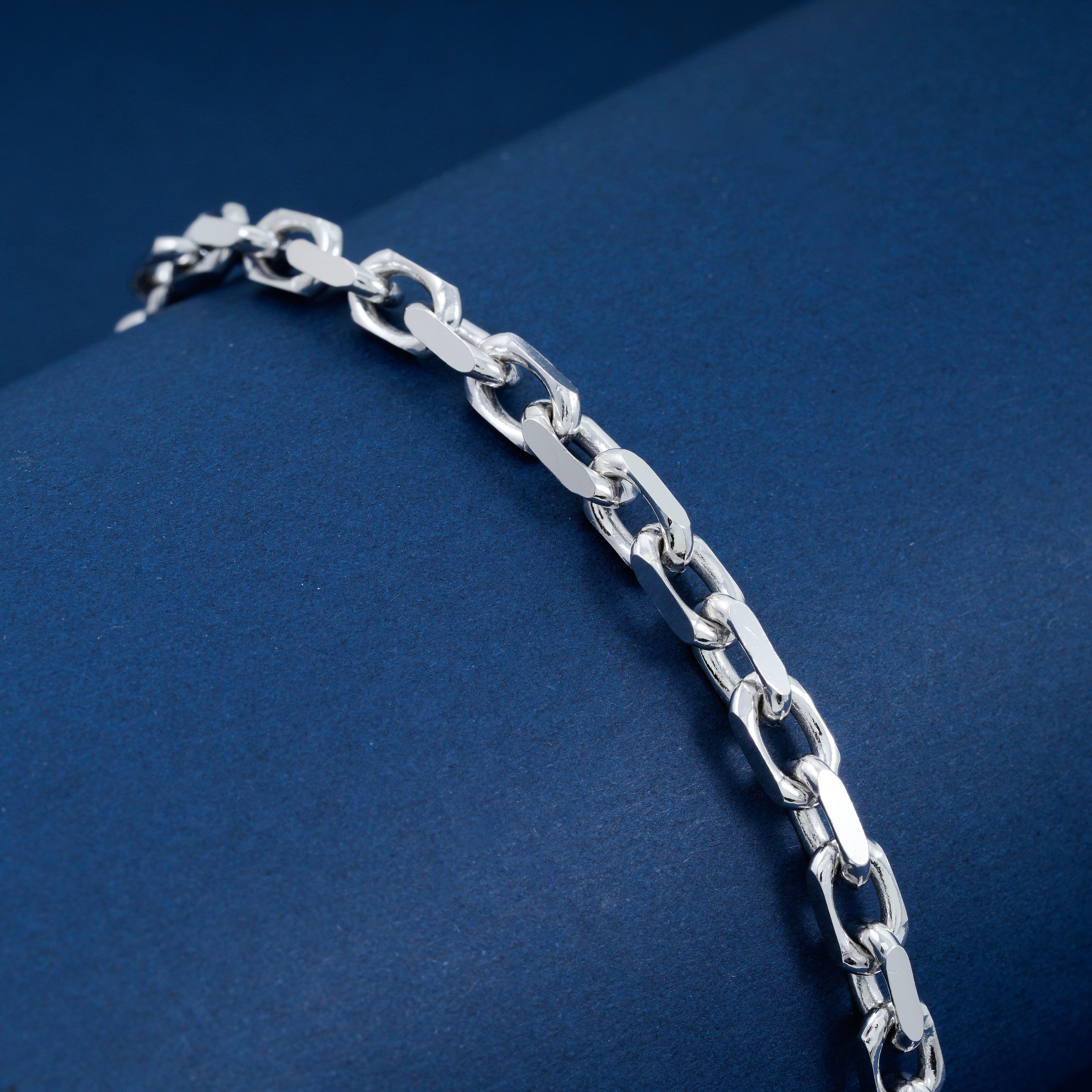 Italian Cable Link Chain Bracelet in Rhodium Over Sterling Silver (8.00 In) 10.94 Grams