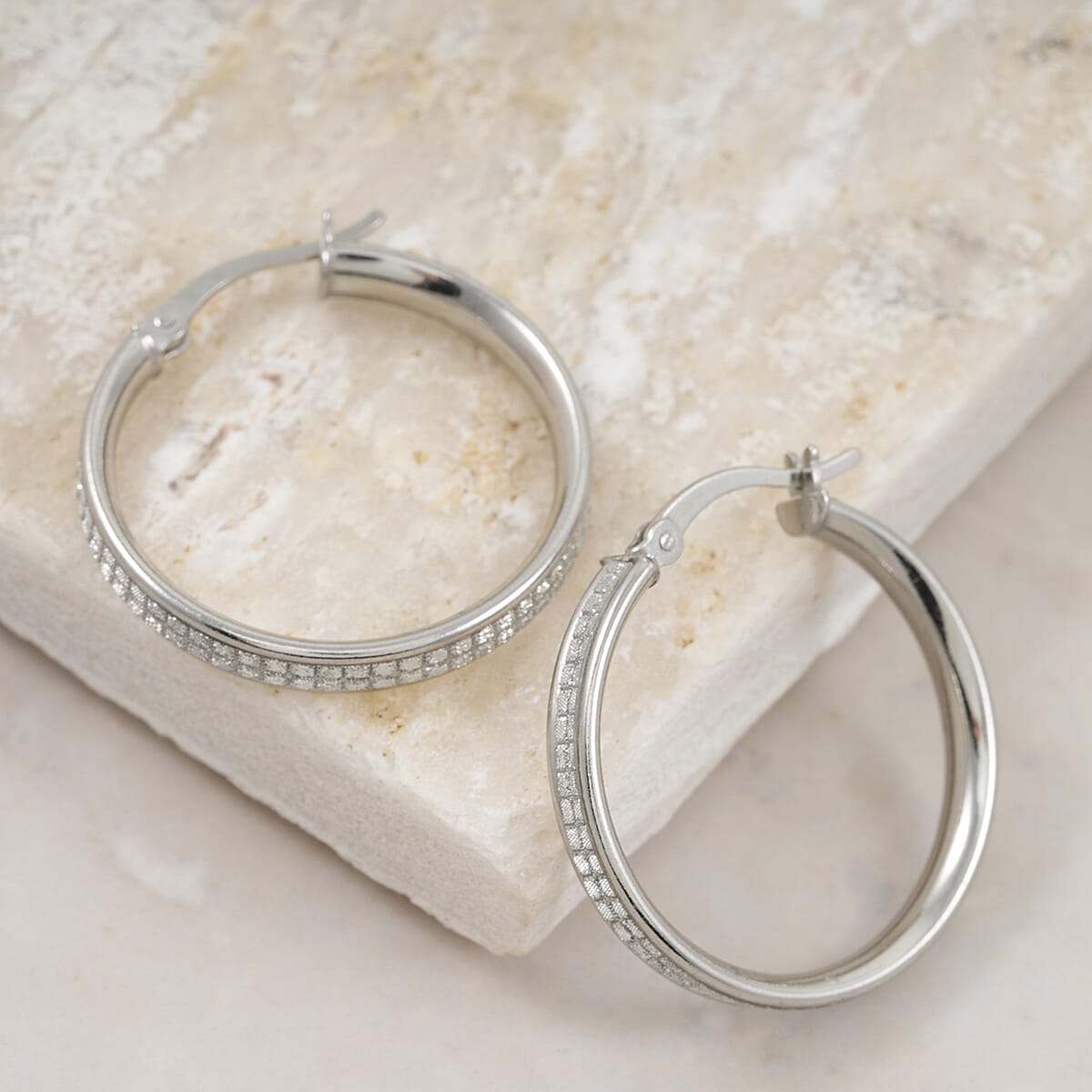 Grid Hoop Earrings in Rhodium Over Sterling Silver 3 Grams image number 1