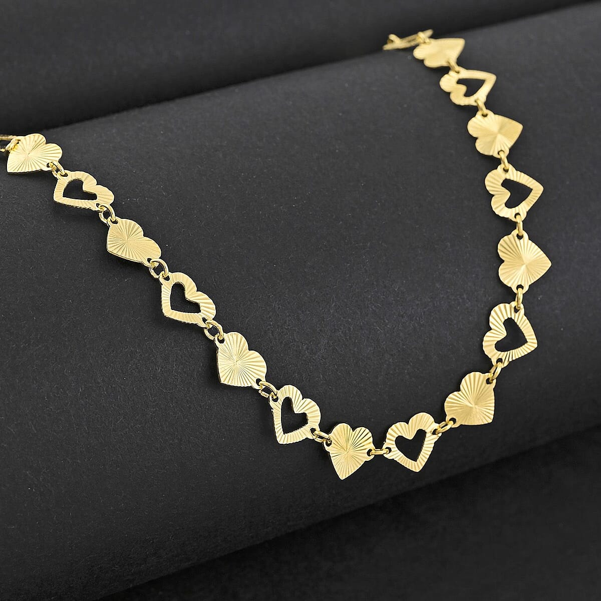 Italian Radiant Hearts Chain Necklace in 14K Yellow Gold Over Sterling Silver 6.20 Grams 18 Inches image number 1
