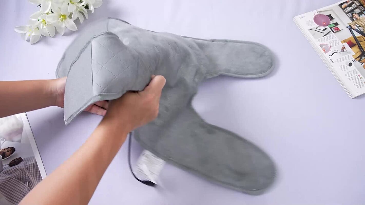 Livmore Thermal Knee Relief Massager with Bulit-in Controller and Adaptor (100-240V 50/60hz, 12V 2000mA)