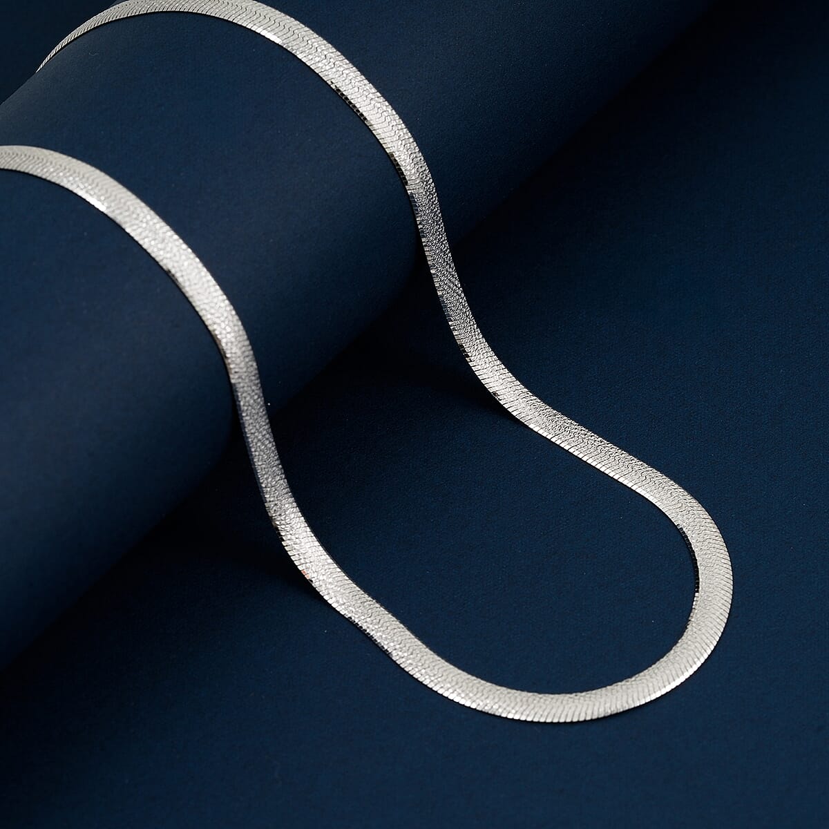 Italian Chain Necklace in Rhodium Over Sterling Silver 10.35 Grams 20 Inches image number 1