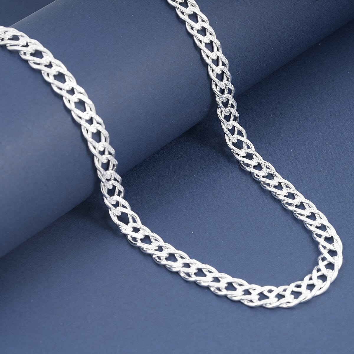 Italian Cuban Link Chain Necklace in Sterling Silver 49.04 Grams 24 Inches image number 1