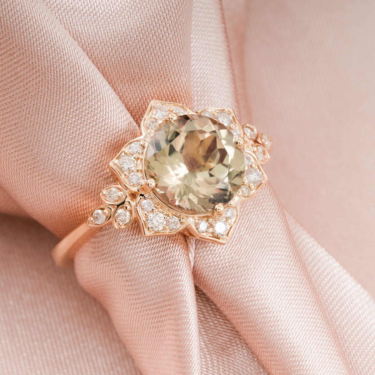 Luxoro AAA Turkizite and G-H I2 Diamond 3.50 ctw Ring in 10K Yellow Gold (Size 10.0) image number 1