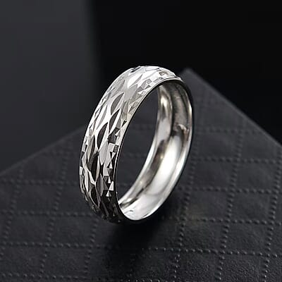950 Platinum Diamond-cut Band Ring (Size 5.0)