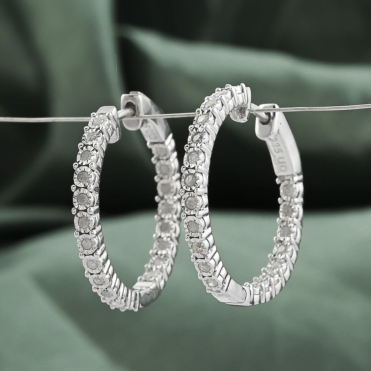White Diamond 0.25 ctw Hoop Earrings in Sterling Silver image number 1