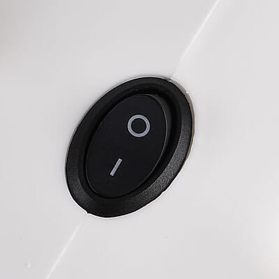 Livmore White Quickly Heats up Warm Air Blower