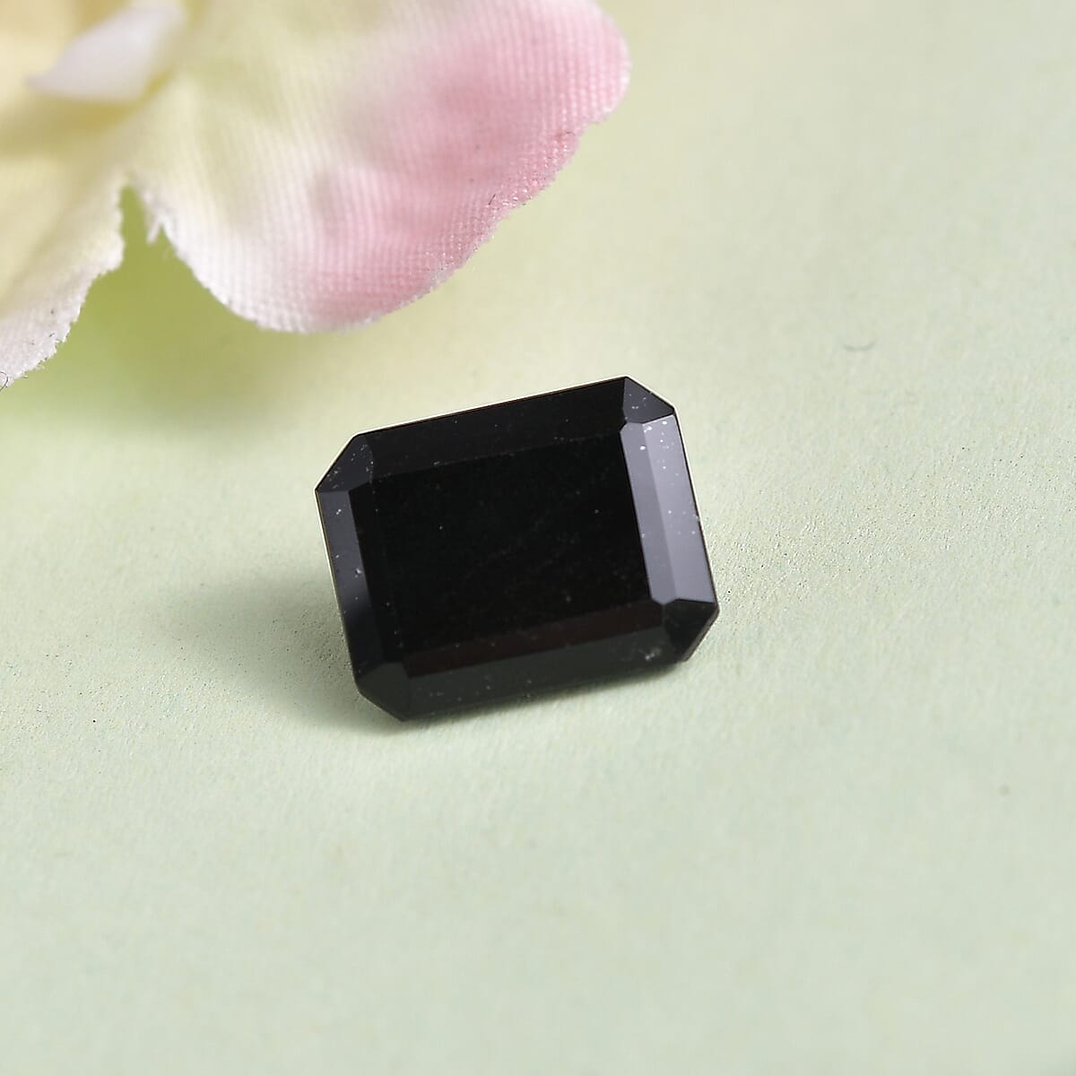 Black Tourmaline (Oct 10x8 mm) 2.90 ctw Loose Gemstone image number 1
