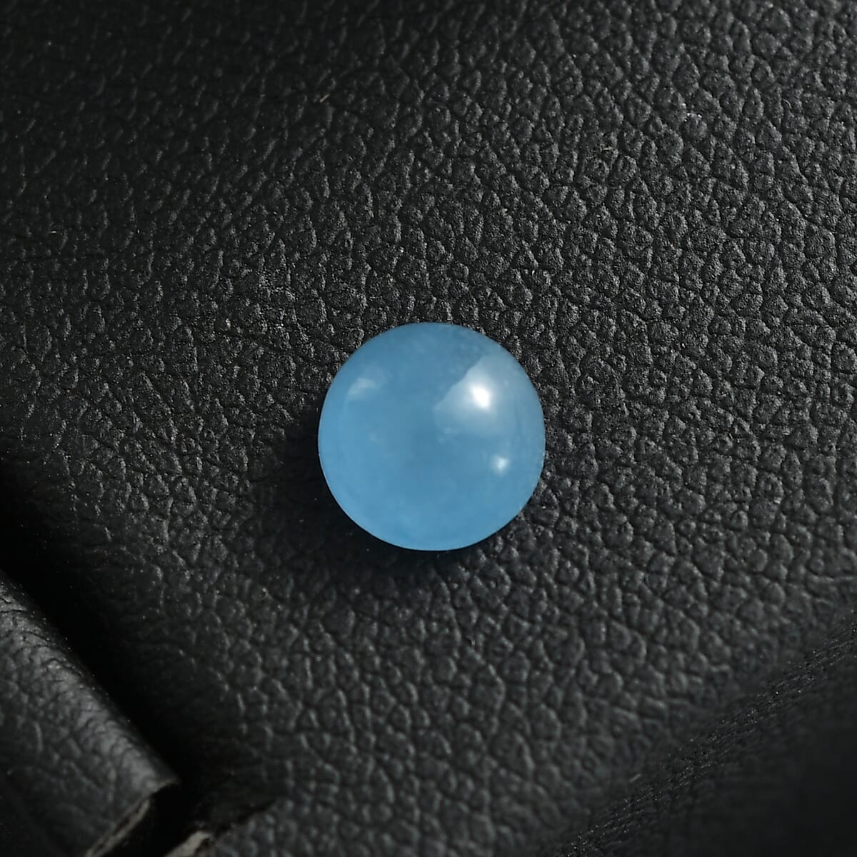 Dyed Light Blue Color Jade (Rnd 6 mm) 1.06 ctw image number 1