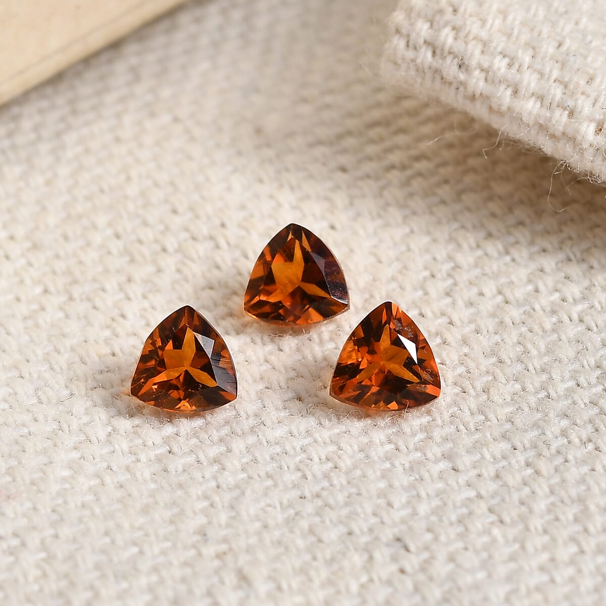 AA Santa Ana Madeira Citrine Set of 3 (Trl 4 mm) 0.61 ctw image number 1