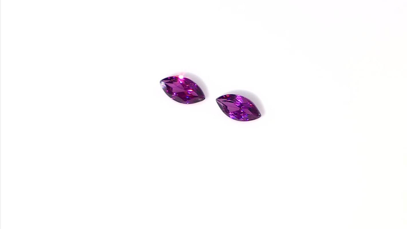 AAAA Radiant Ember Garnet Set of 2 (Mrq 8x4 mm) 1.00 ctw