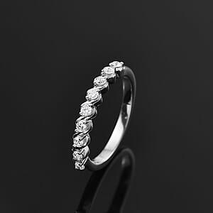 Luxuriant Lab Grown Diamond E-F VS 0.25 ctw Band Ring in 10K White Gold (Size 10.0) (Del. in 10-12 Days)