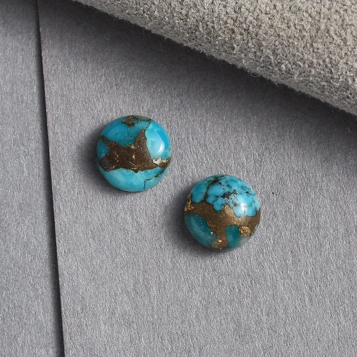 Mojave Blue Turquoise Set of 2 (Rnd 6 mm) 1.61 ctw image number 1