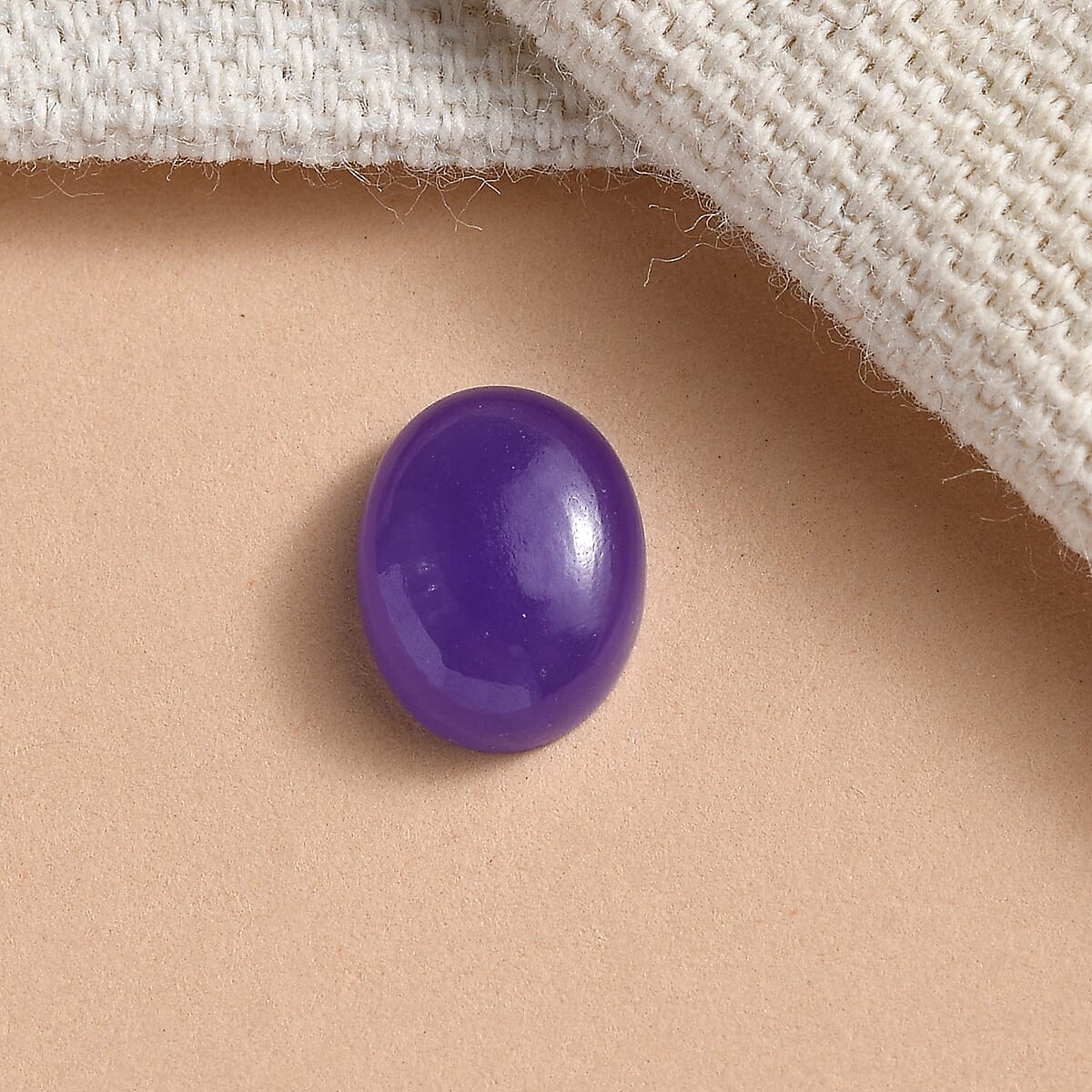 AAA Purple Jade (D) (Ovl 9x7 mm) 1.87 ctw Loose Gemstone image number 1