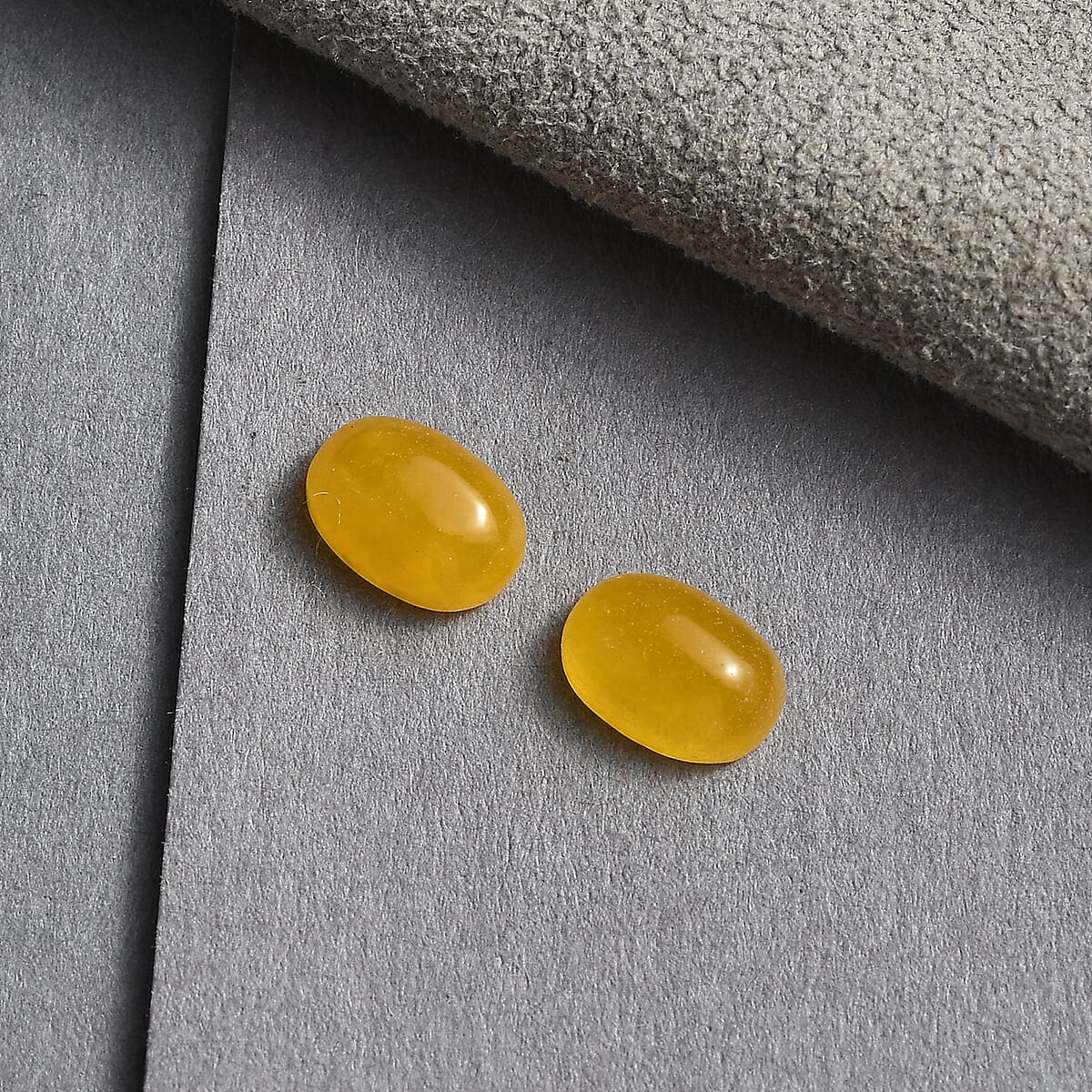 Yellow Jade (D) Set of 2 (Ovl 7x5 mm) 2.01 ctw Loose Gemstone image number 1