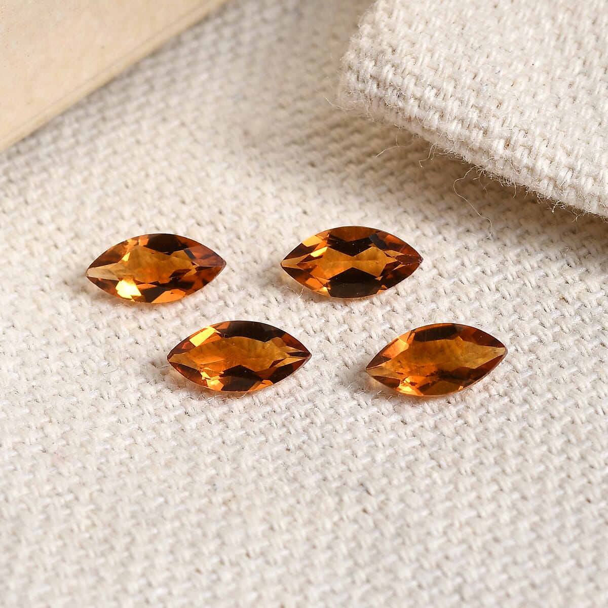 Santa Ana Madeira Citrine Set of 4 (Mrq 7x3.5 mm) 1.24 ctw image number 1